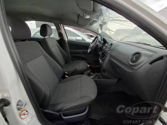 2015 VOLKSWAGEN GOL 