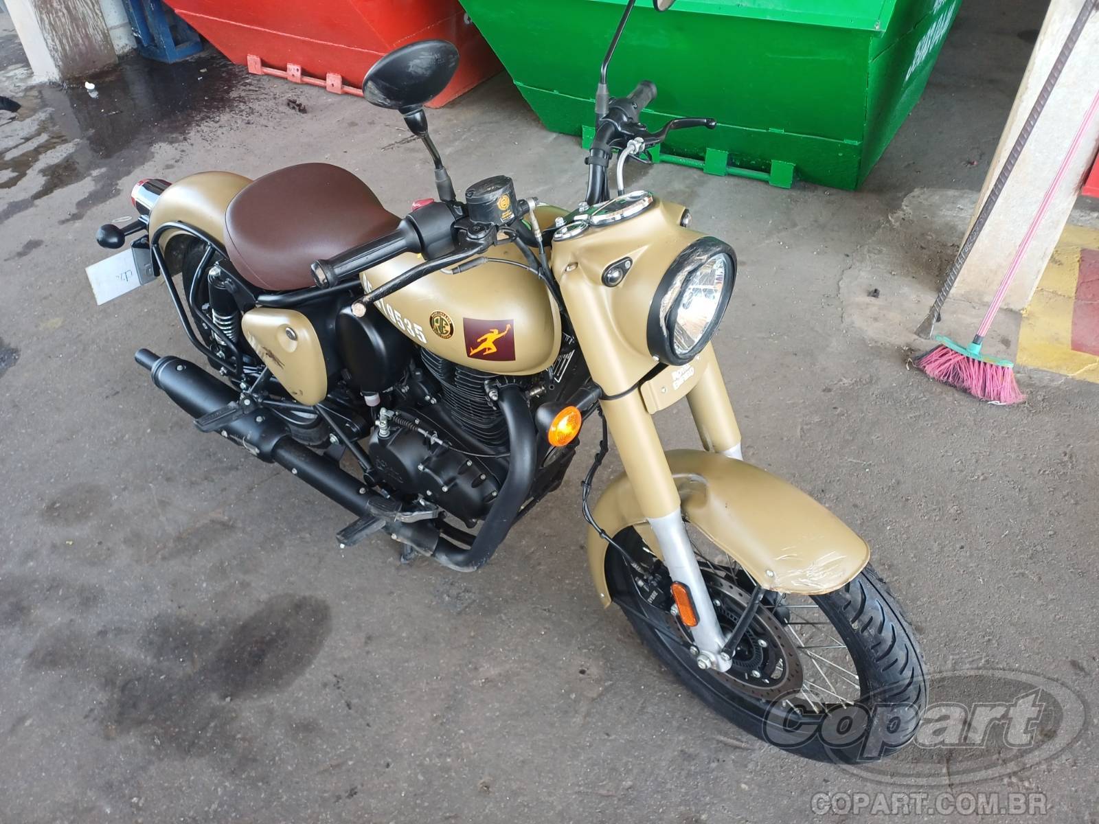 ROYAL ENFIELD CLASSIC 2023