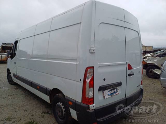 2025 RENAULT MASTER FURGAO 