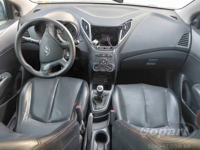 2015 HYUNDAI HB20 