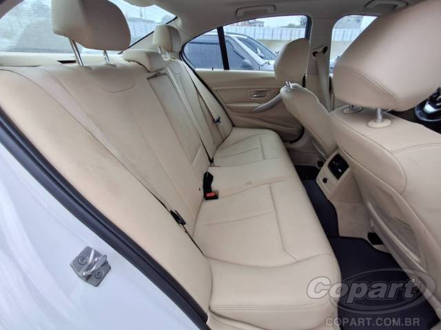 2015 BMW SERIE 3 