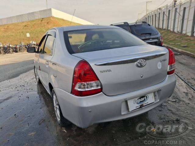 2014 TOYOTA ETIOS SEDA 