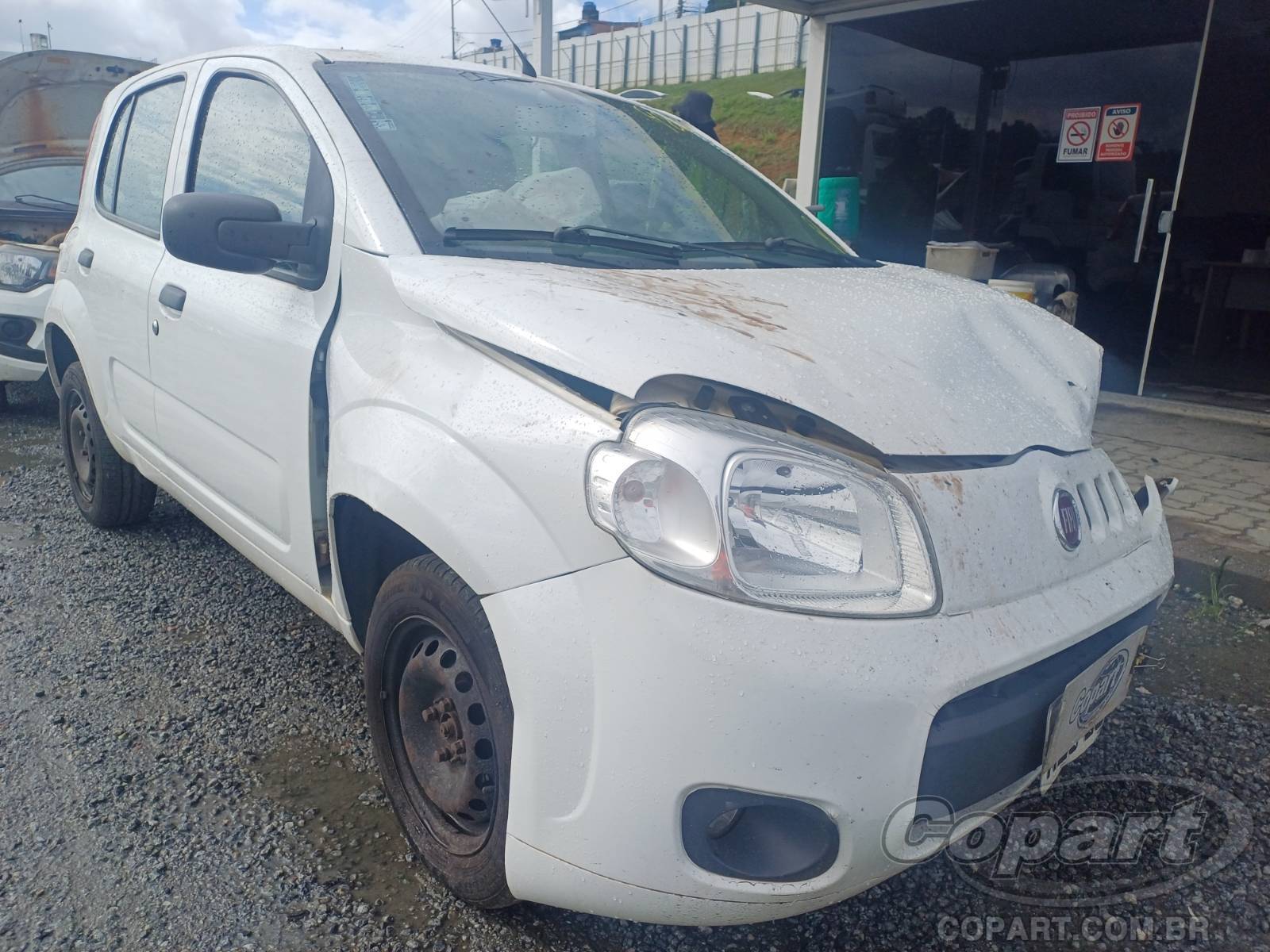 FIAT Uno Vivace 1.0 Evo 2014 Colisão Média Monta