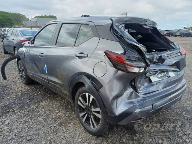 2025 NISSAN Kicks Play 