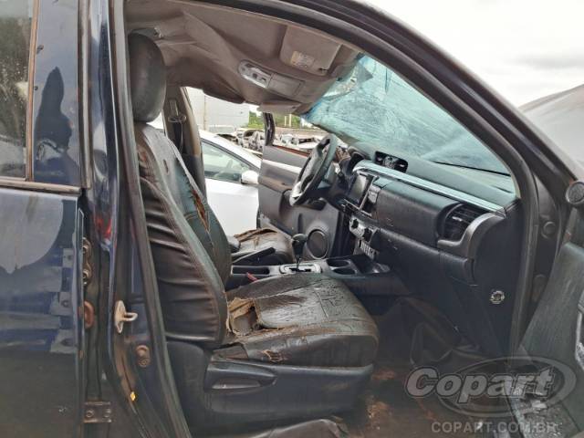 2017 TOYOTA HILUX CD 