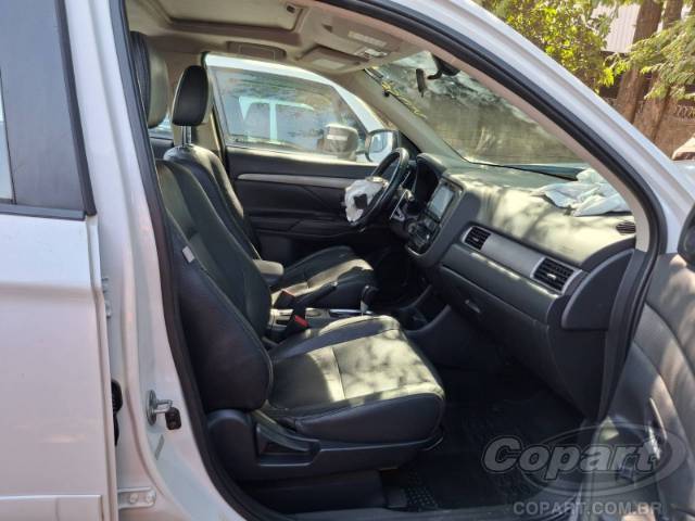 2015 MITSUBISHI OUTLANDER 