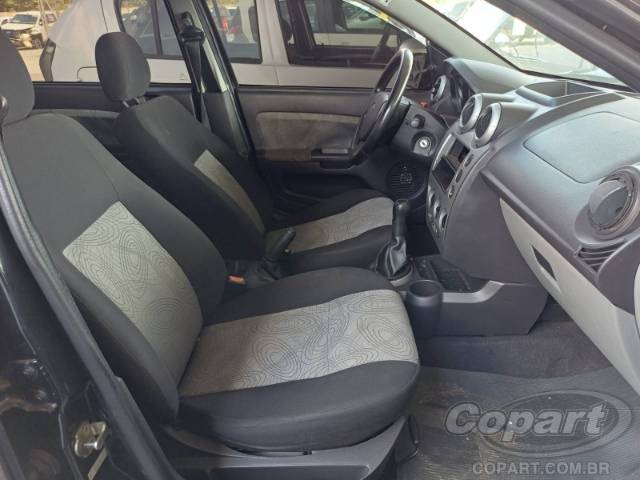 2008 FORD FIESTA SEDAN 