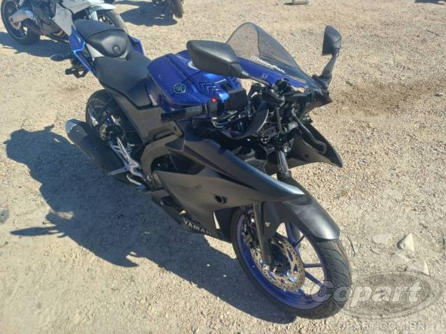 2025 YAMAHA YZF R15 