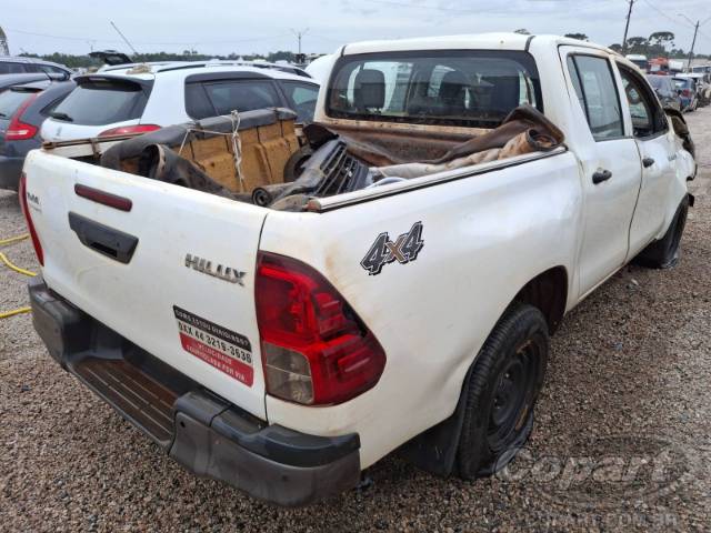 2023 TOYOTA HILUX CD 