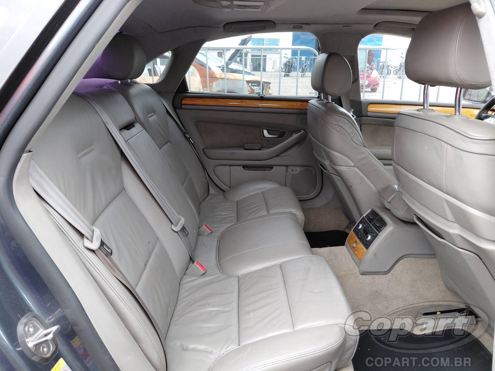 Foto 6 de 11: 2003 AUDI A8