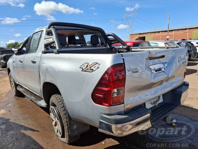 2017 TOYOTA HILUX CD 