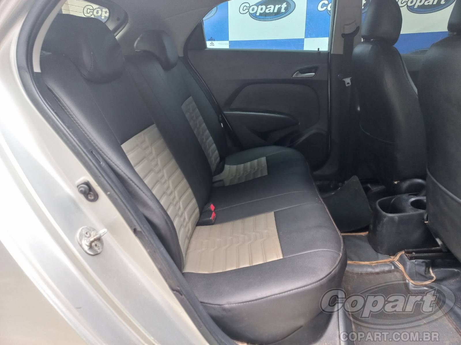 2015 HYUNDAI HB20 — foto 6 de 10
