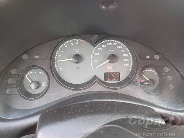 2006 CHEVROLET CLASSIC 