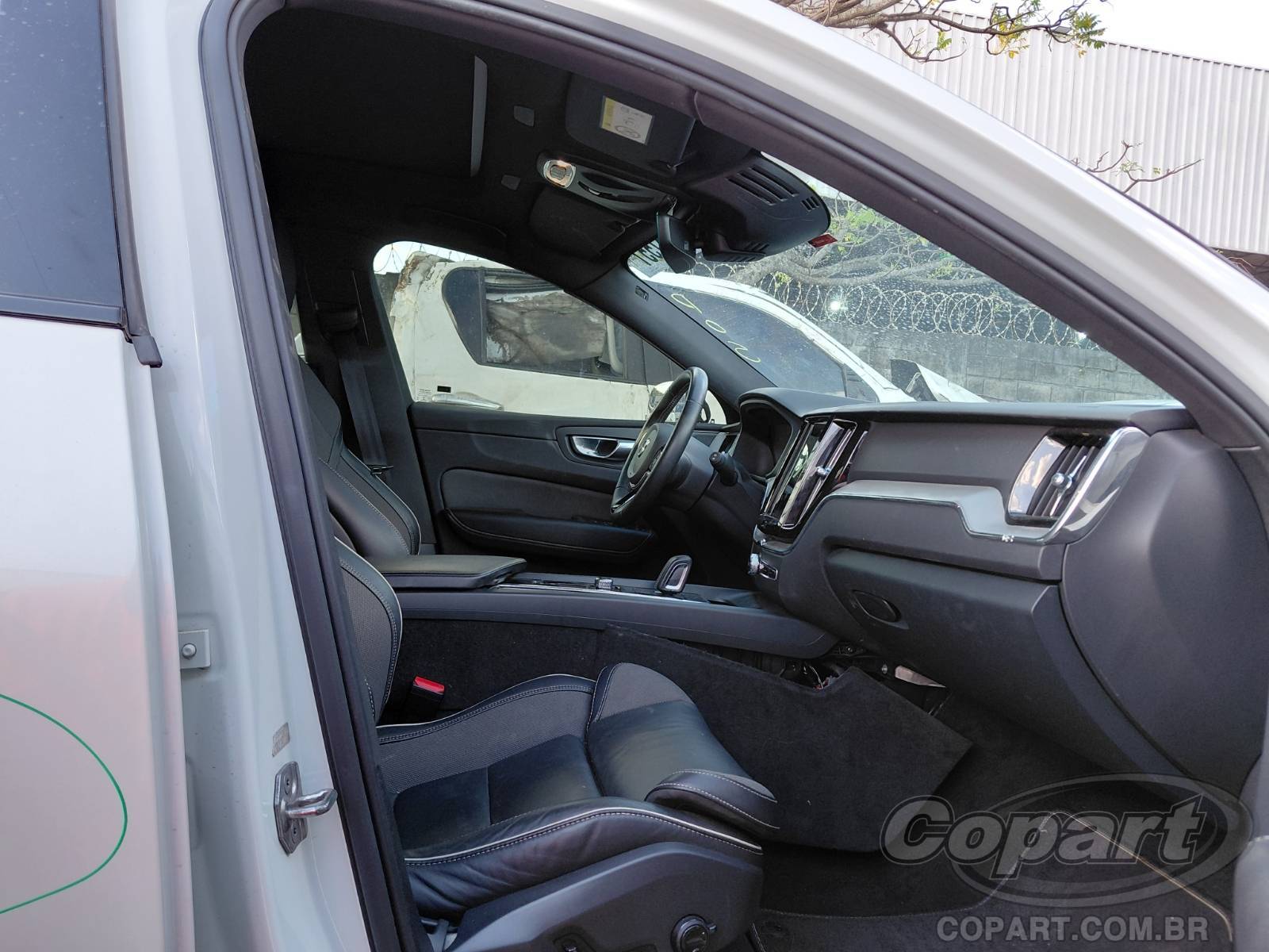 2021 VOLVO XC60 — foto 5 de 11