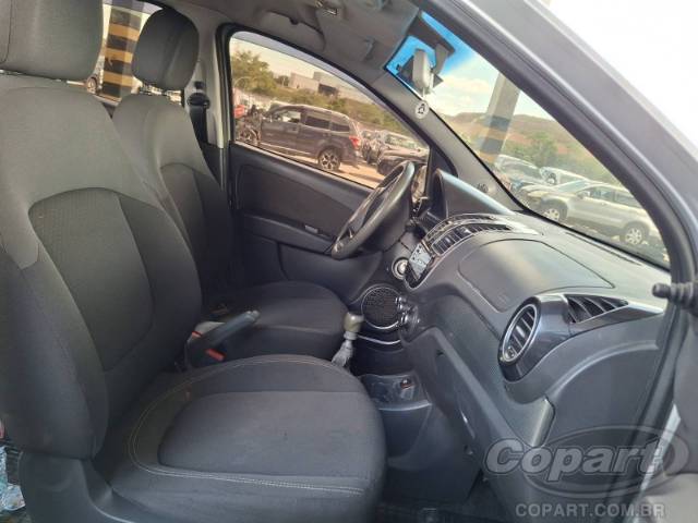 2016 FIAT GRAND SIENA 