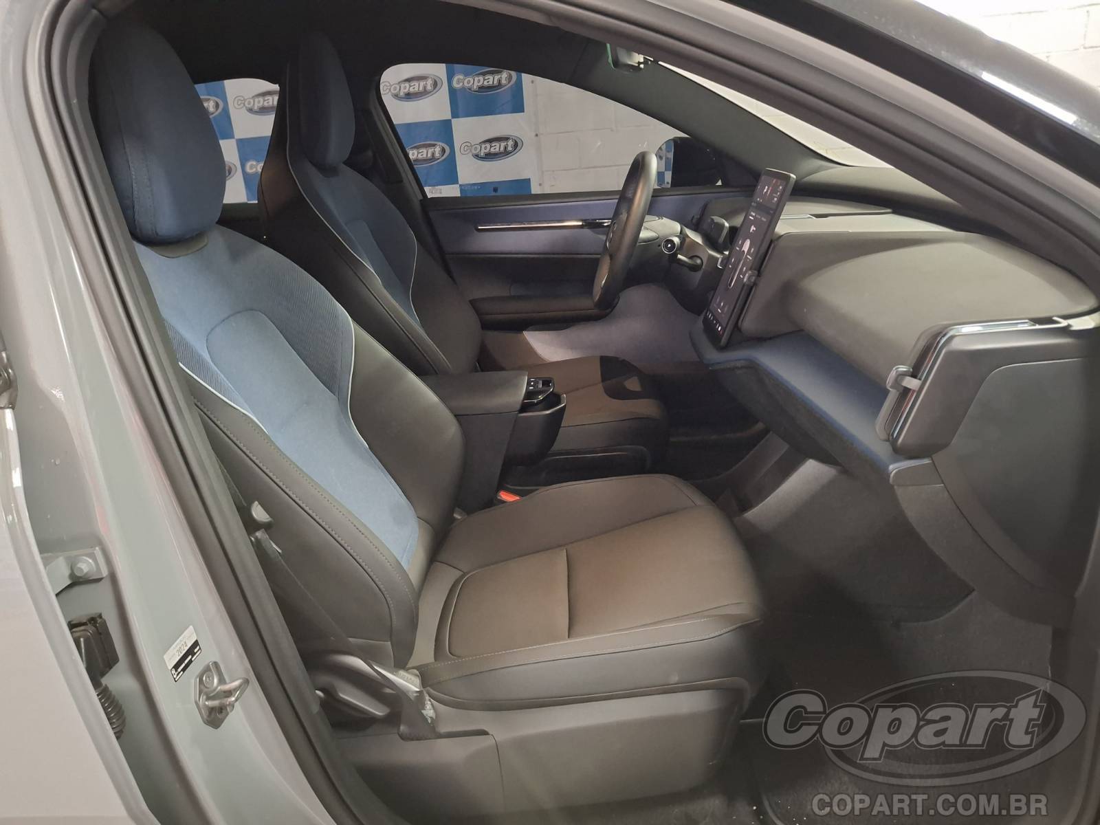 2024 VOLVO EX30 — foto 5 de 11