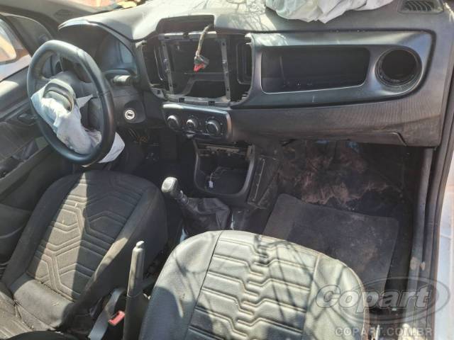 2025 FIAT STRADA 