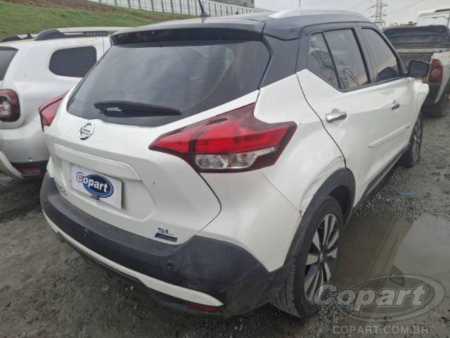 2018 NISSAN KICKS 