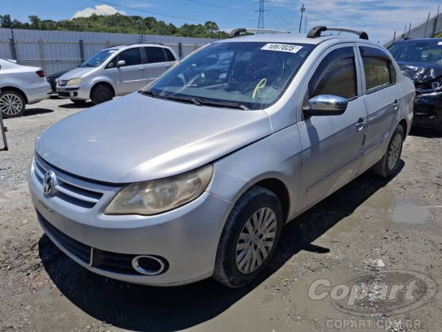 2011 VOLKSWAGEN VOYAGE 