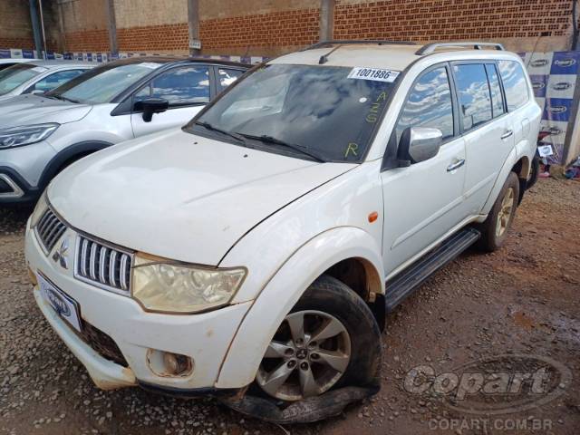 2013 MITSUBISHI PAJERO DAKAR 