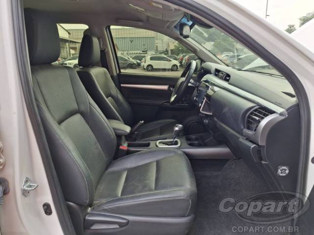 2022 TOYOTA HILUX CD 
