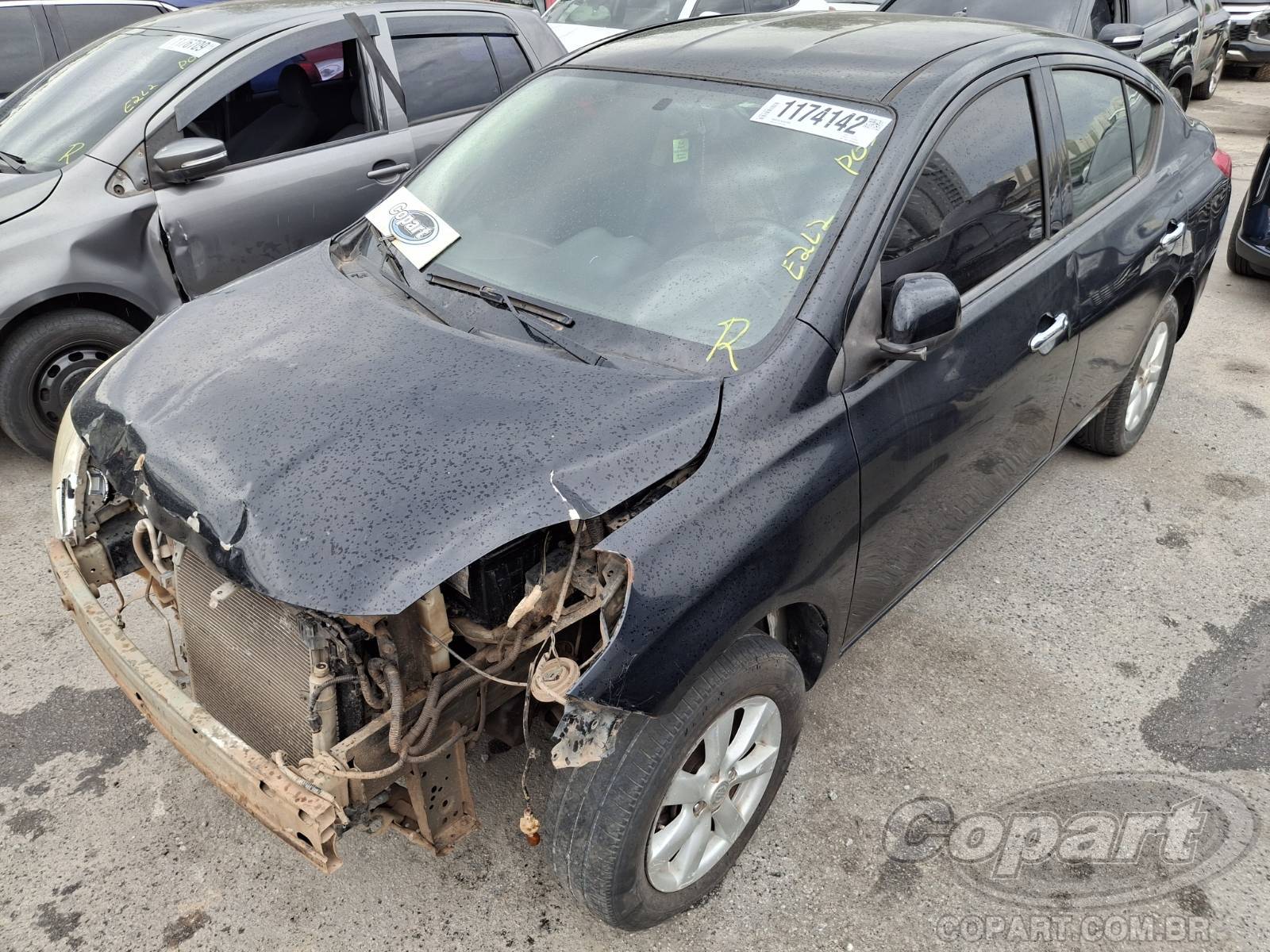Foto 2: 2014 NISSAN VERSA