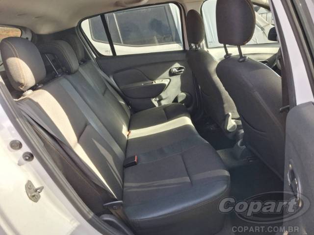 2015 RENAULT SANDERO 
