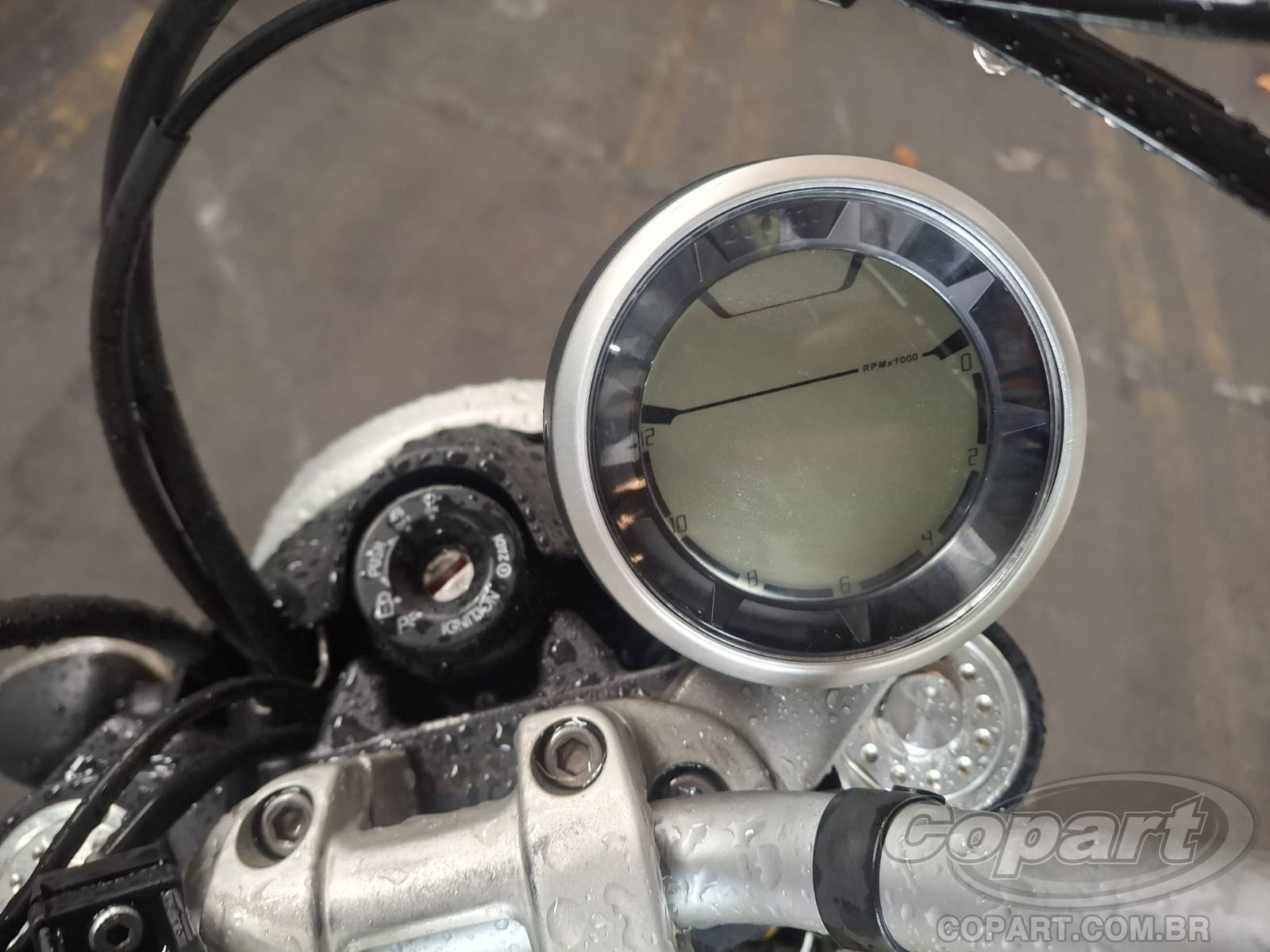 2016 DUCATI SCRAMBLER — foto 9 de 10