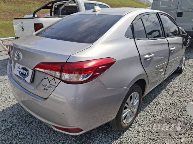 2019 TOYOTA YARIS SEDA 