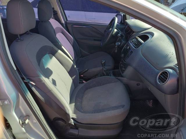 2013 FIAT PUNTO 