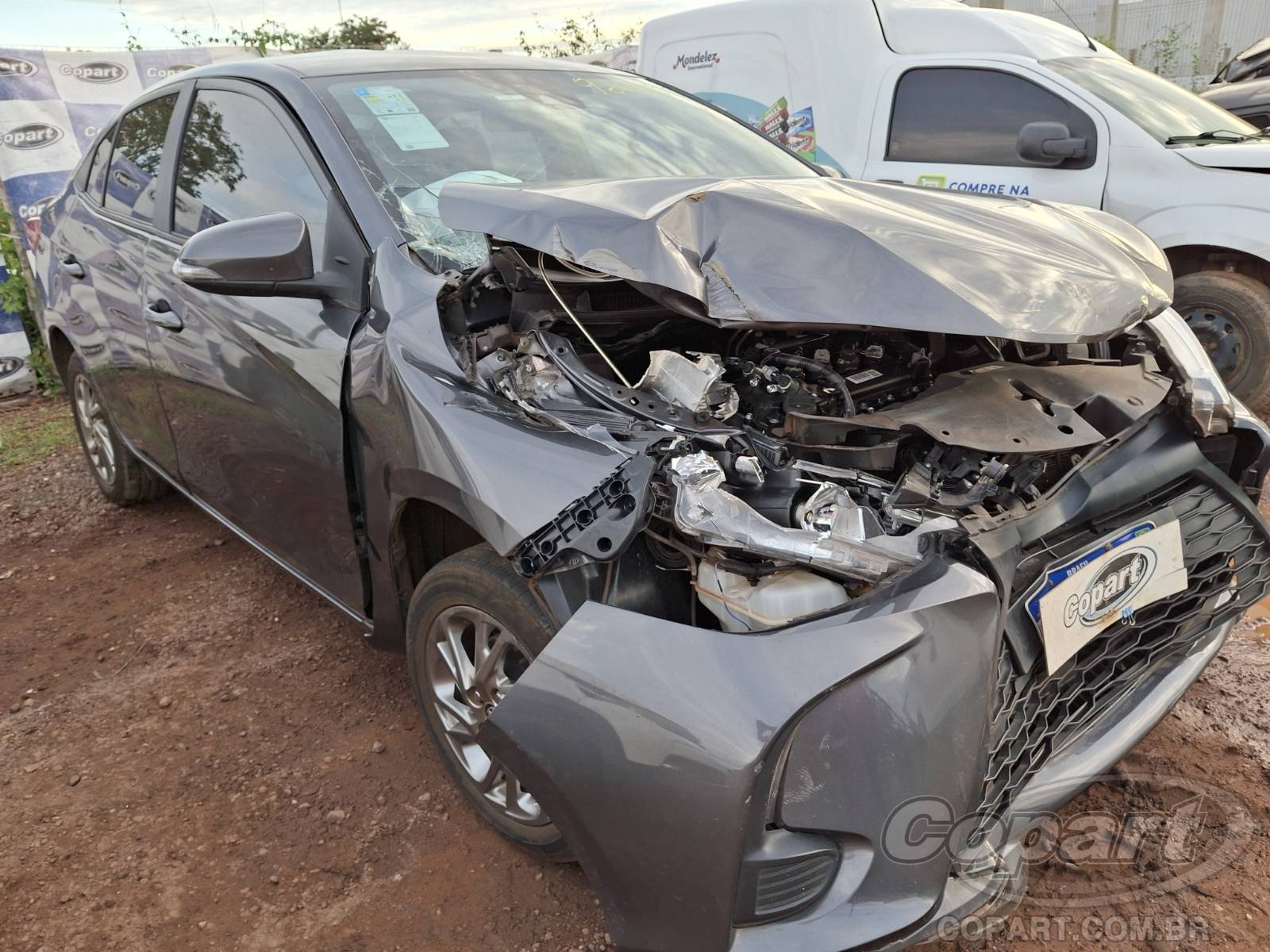 TOYOTA YARIS SEDA XS 1.5 2023 COLISÃO