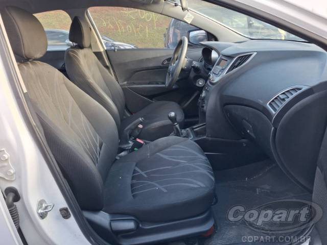 2015 HYUNDAI HB20 