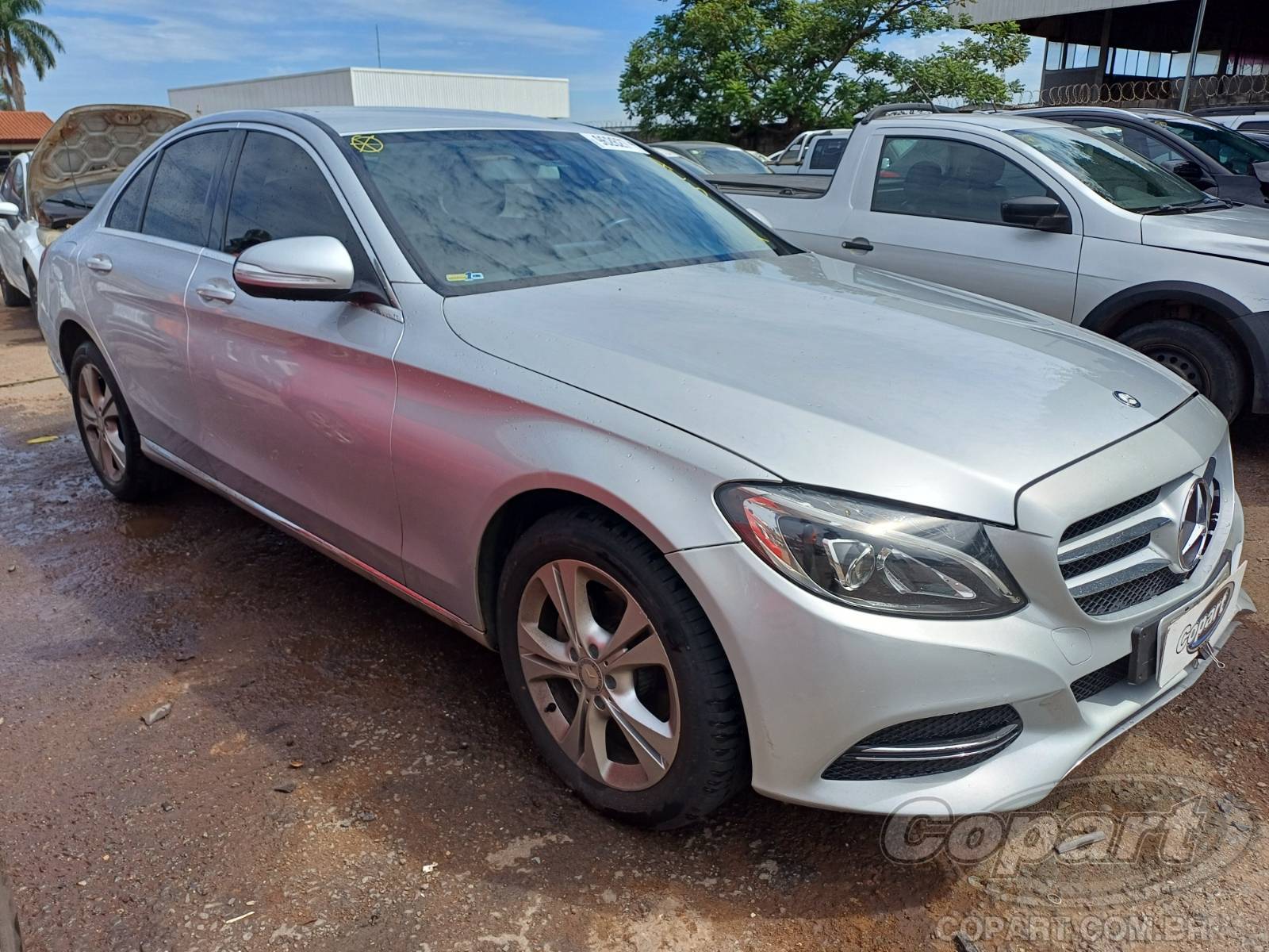 Veículo Mercedes-Benz Classe C Mercedes Benz Classe C 180 1.6 16V Turbo 2015 Colisão Frontal 2015 em leilão