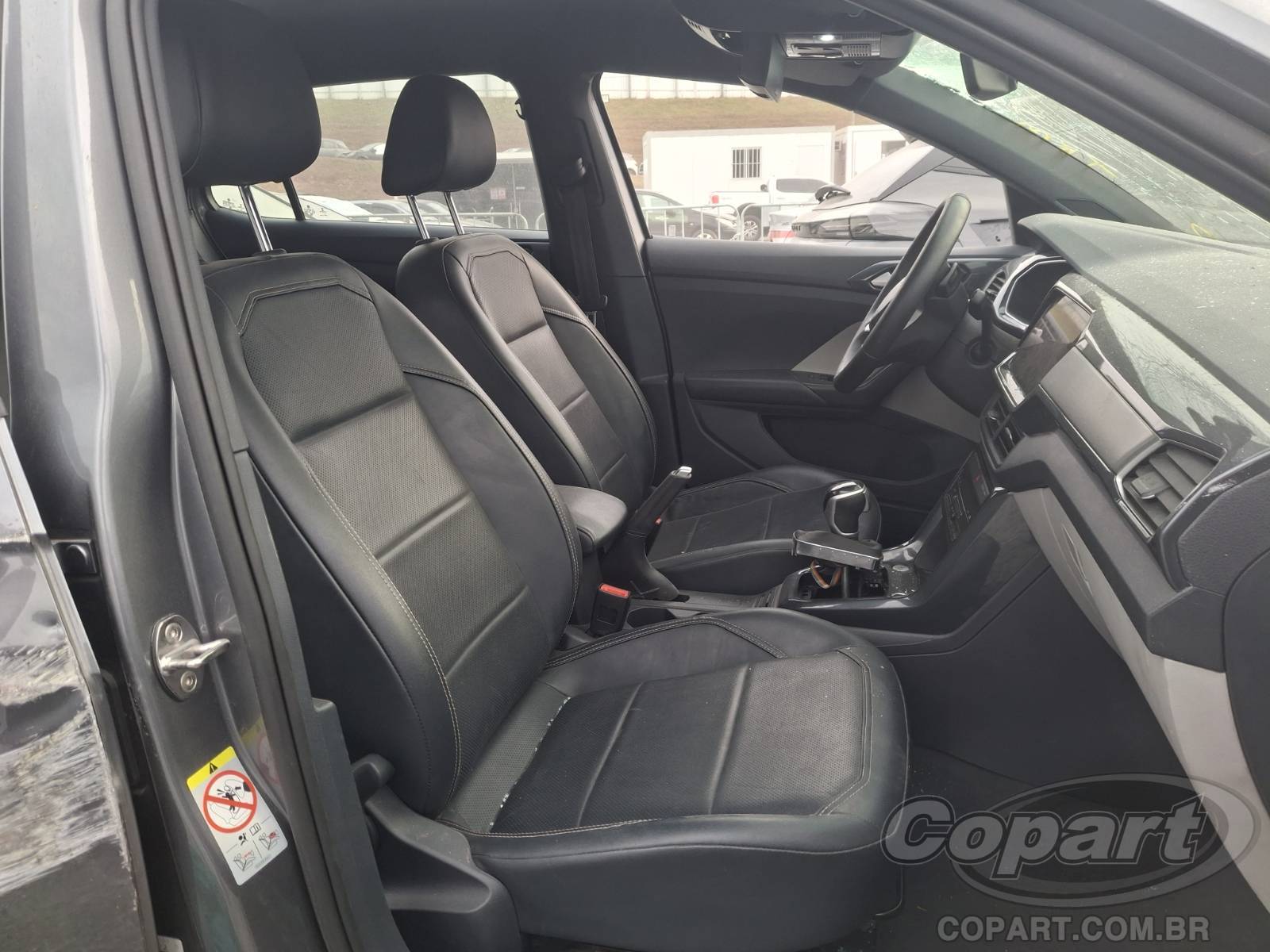 2022 VOLKSWAGEN T-CROSS — foto 5 de 14