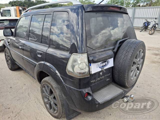 2015 MITSUBISHI PAJERO TR4 
