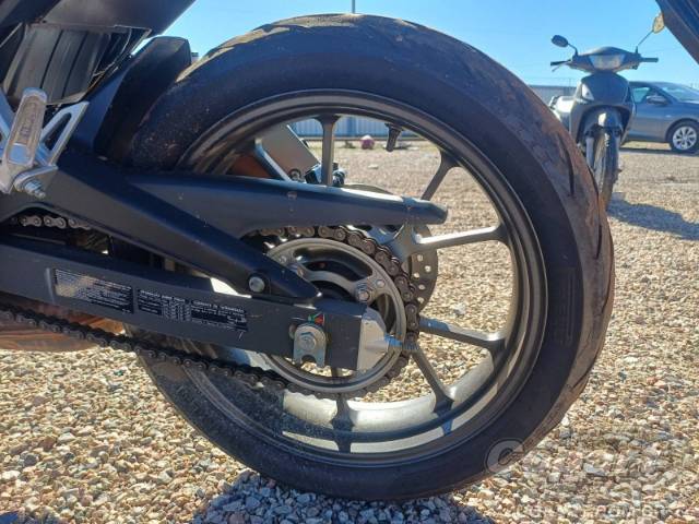 2023 HONDA CB 300F 
