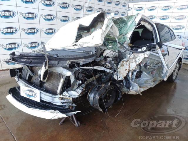 2024 TOYOTA YARIS SEDA 