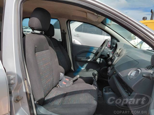 2014 FIAT UNO 