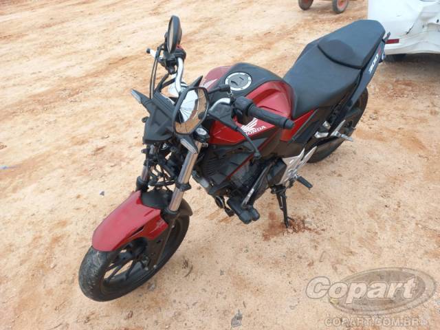 2025 HONDA CB 300F 