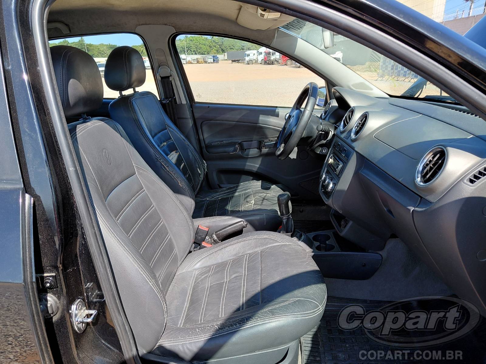 2009 VOLKSWAGEN VOYAGE — foto 5 de 11