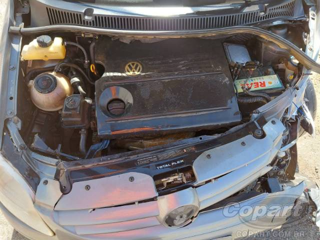 2005 VOLKSWAGEN FOX 