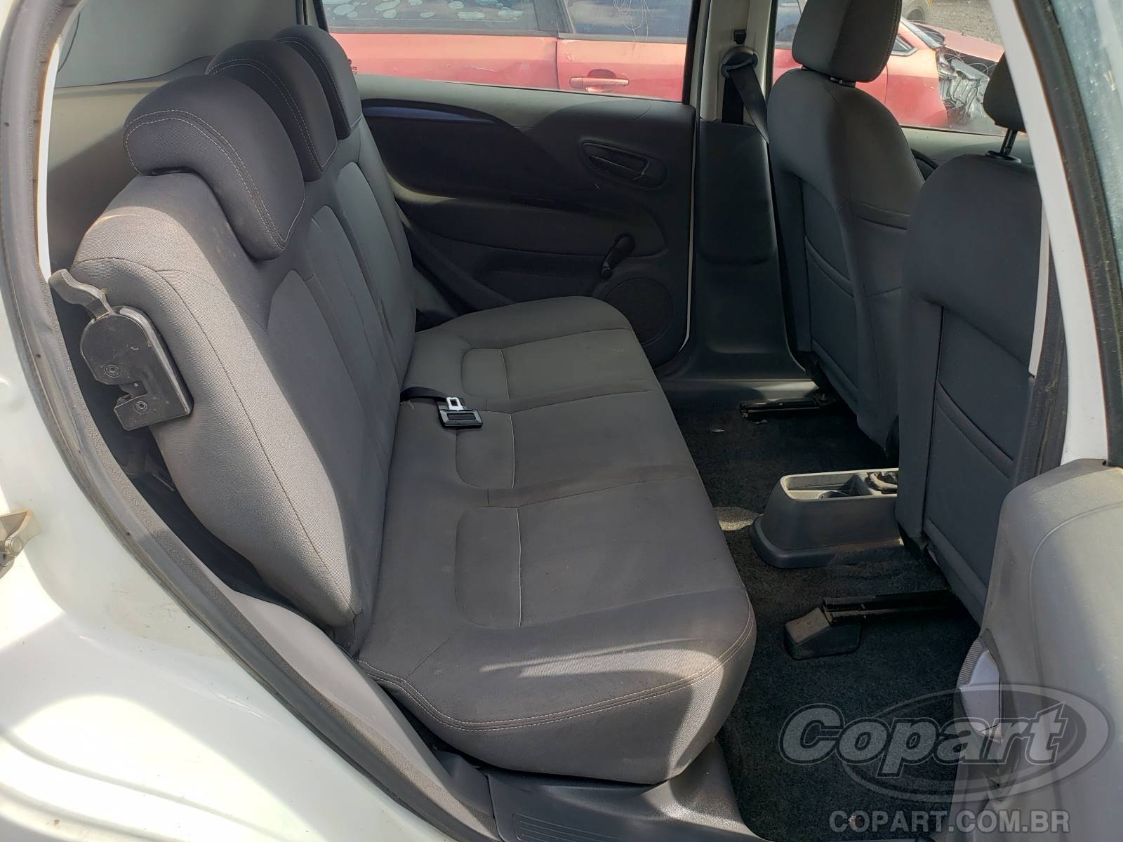 Foto 6 de 10: 2014 FIAT PUNTO