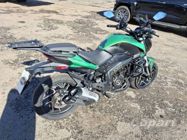 2025 BAJAJ DOMINAR 