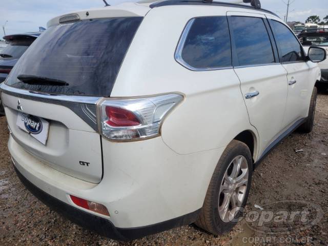 2014 MITSUBISHI OUTLANDER 