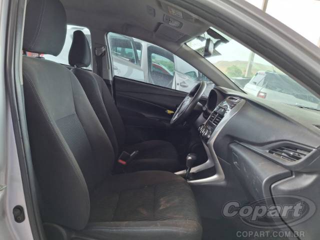 2019 TOYOTA YARIS SEDA 