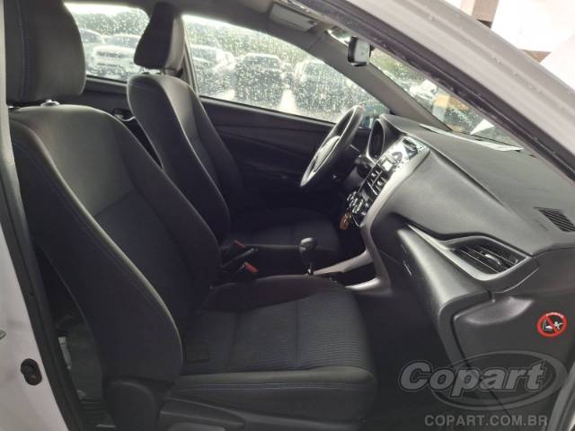 2019 TOYOTA YARIS SEDA 