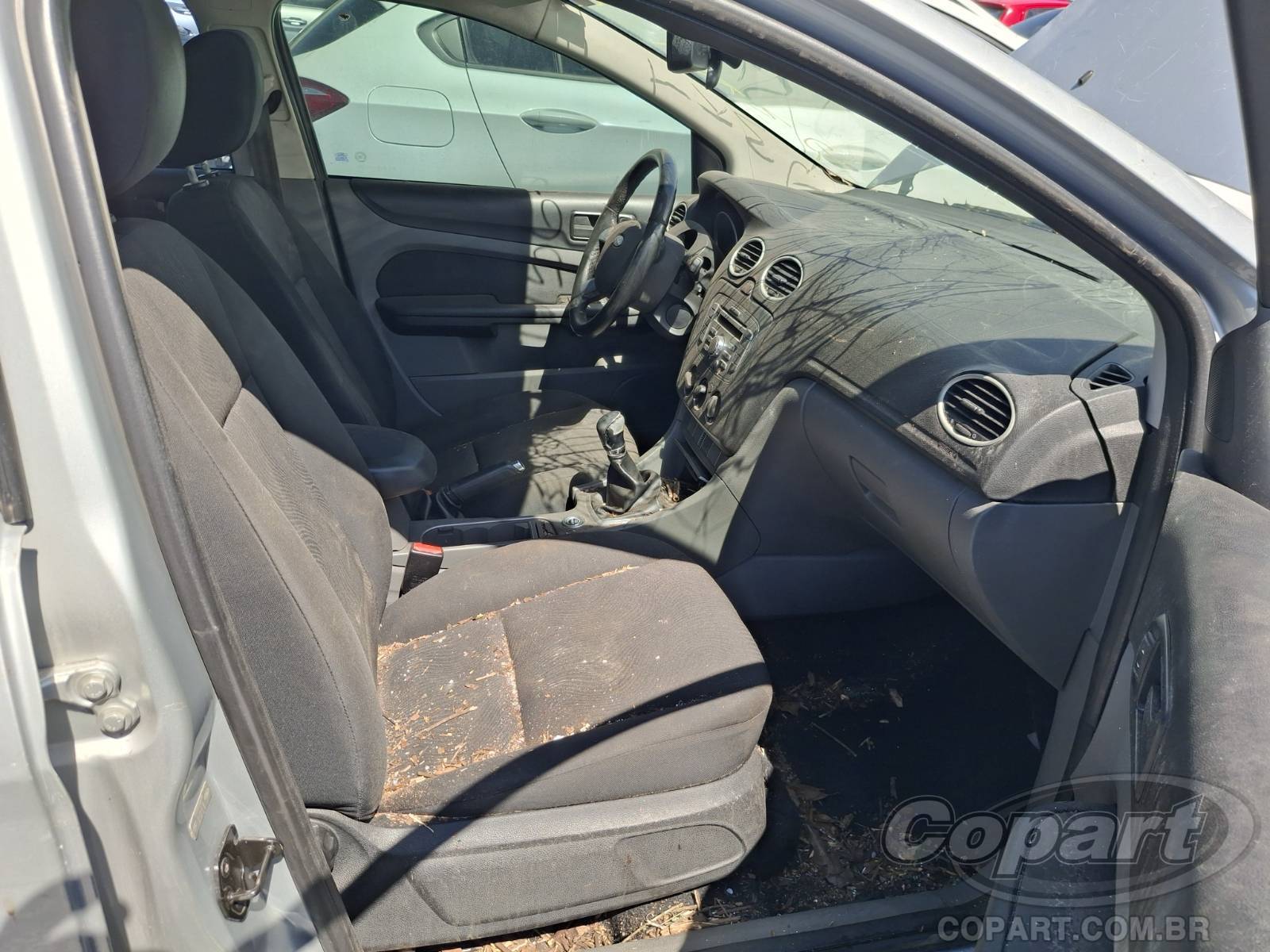 2012 FORD FOCUS SEDAN — foto 5 de 13