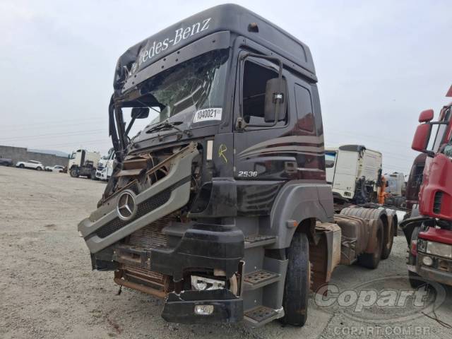 2013 MERCEDES BENZ AXOR 