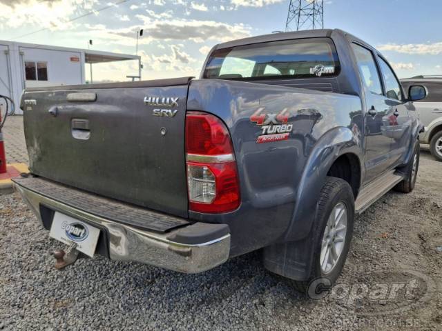 2013 TOYOTA HILUX CD 