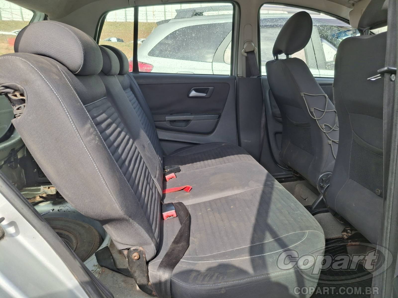 2005 VOLKSWAGEN FOX — foto 6 de 15